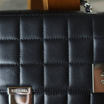 Chanel Vintage Black Lambskin Chocolate Bar Quilted Coco mark Shoulder Flap Bag