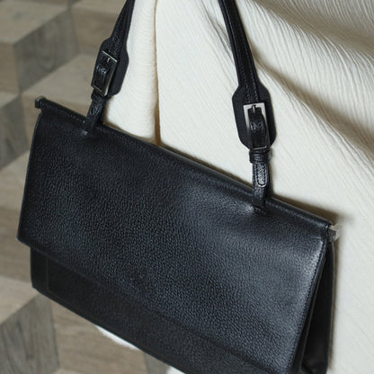 Gucci Vintage Black Grained Leather Sleek Shoulder Flap Bag