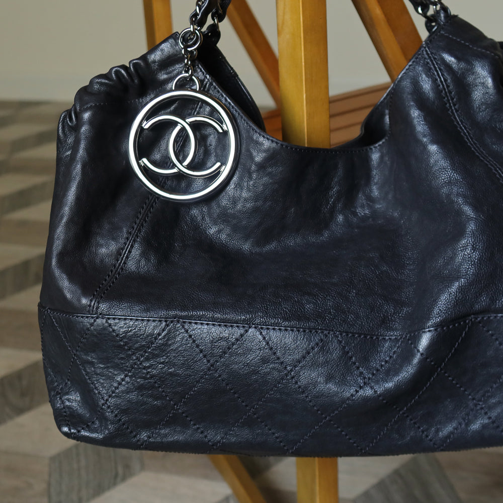 Chanel Vintage Diamond Stitching Coco charm Cabas Black Hobo Shoulder Bag L