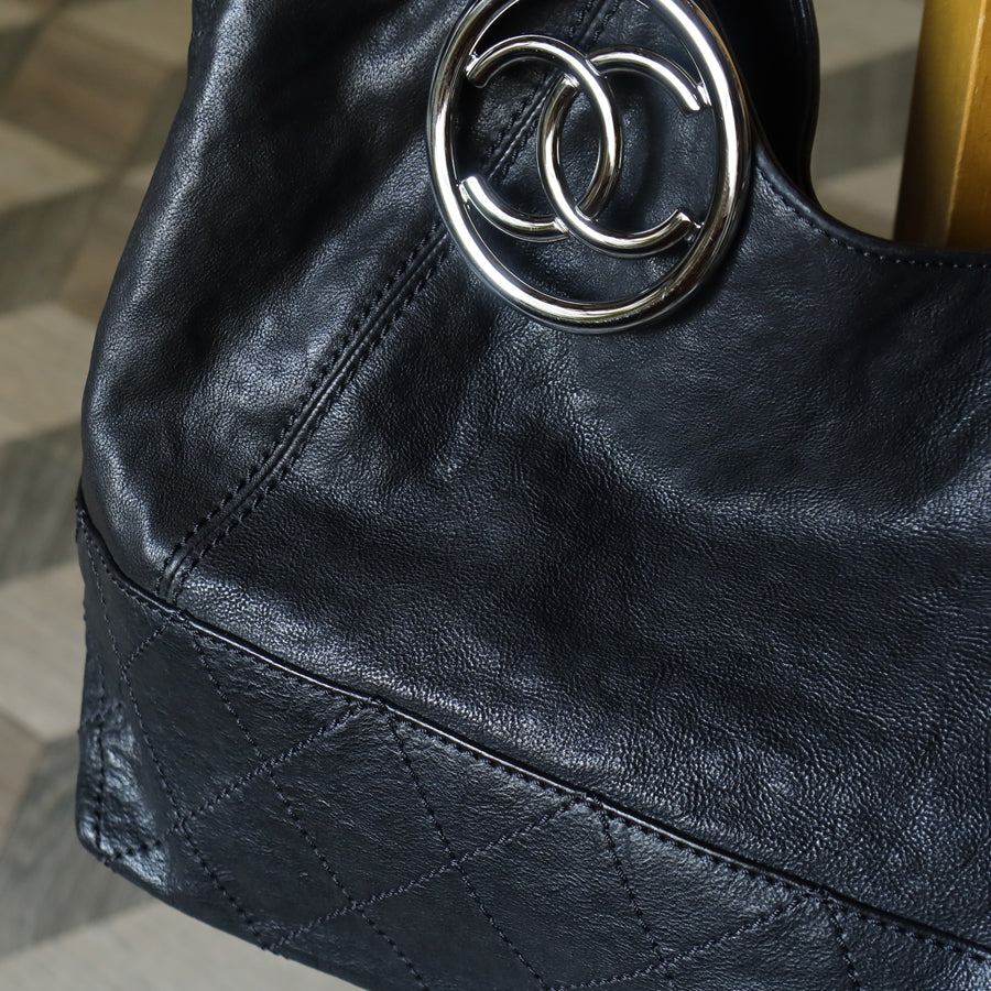 Chanel Vintage Diamond Stitching Coco charm Cabas Black Hobo Shoulder Bag L