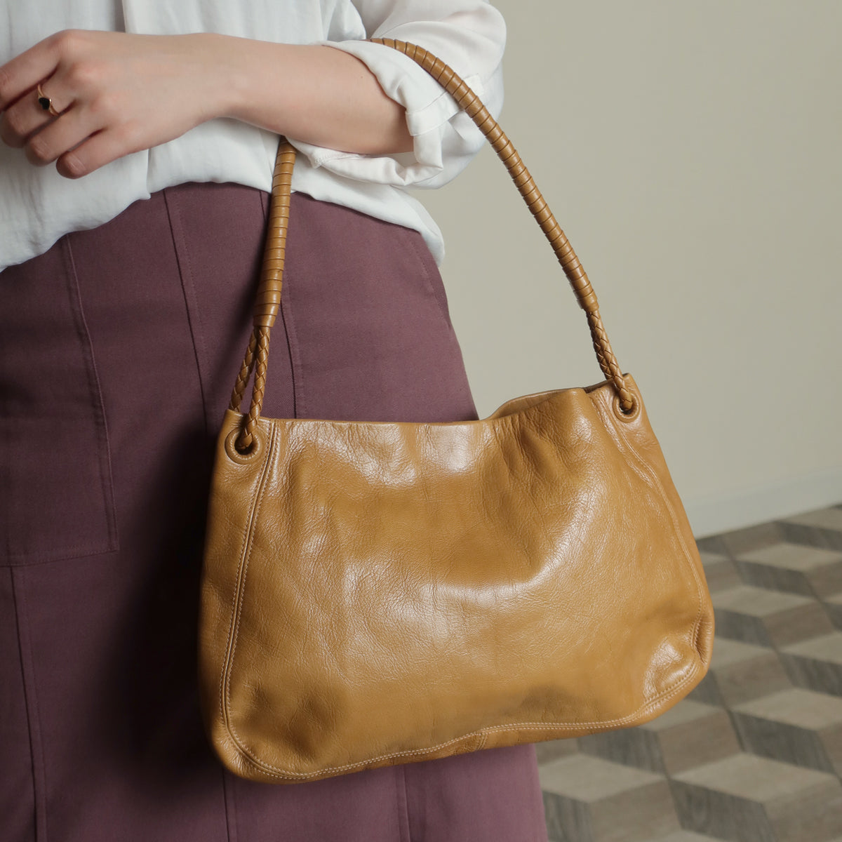 Bottega Veneta Vintage Light Brown Braided Knot Handle Shoulder Bag