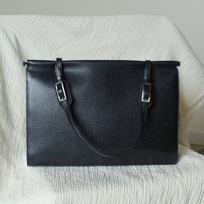 Gucci Vintage Black Grained Leather Sleek Shoulder Flap Bag