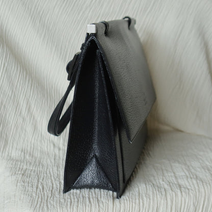 Gucci Vintage Black Grained Leather Sleek Shoulder Flap Bag