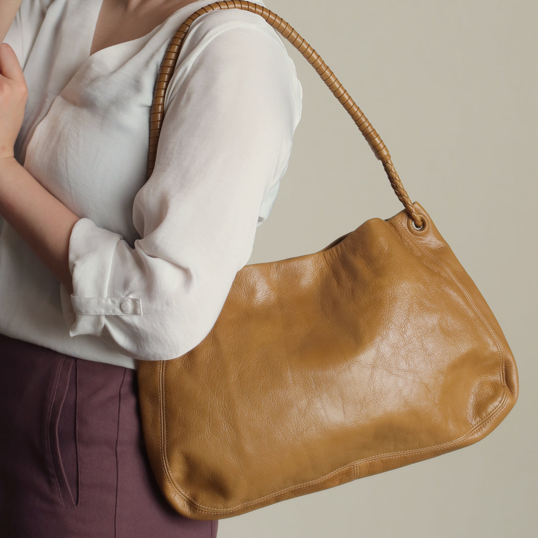 Bottega Veneta Vintage Light Brown Braided Knot Handle Shoulder Bag
