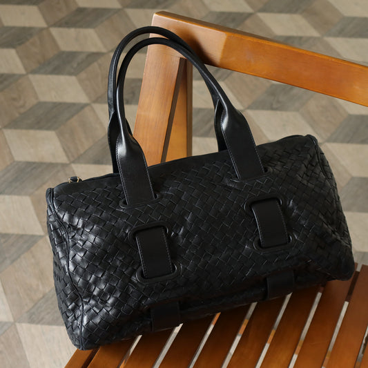 Bottega Veneta Vintage Black Intrecciato Weave Leather Strap detail Shoulder Bag