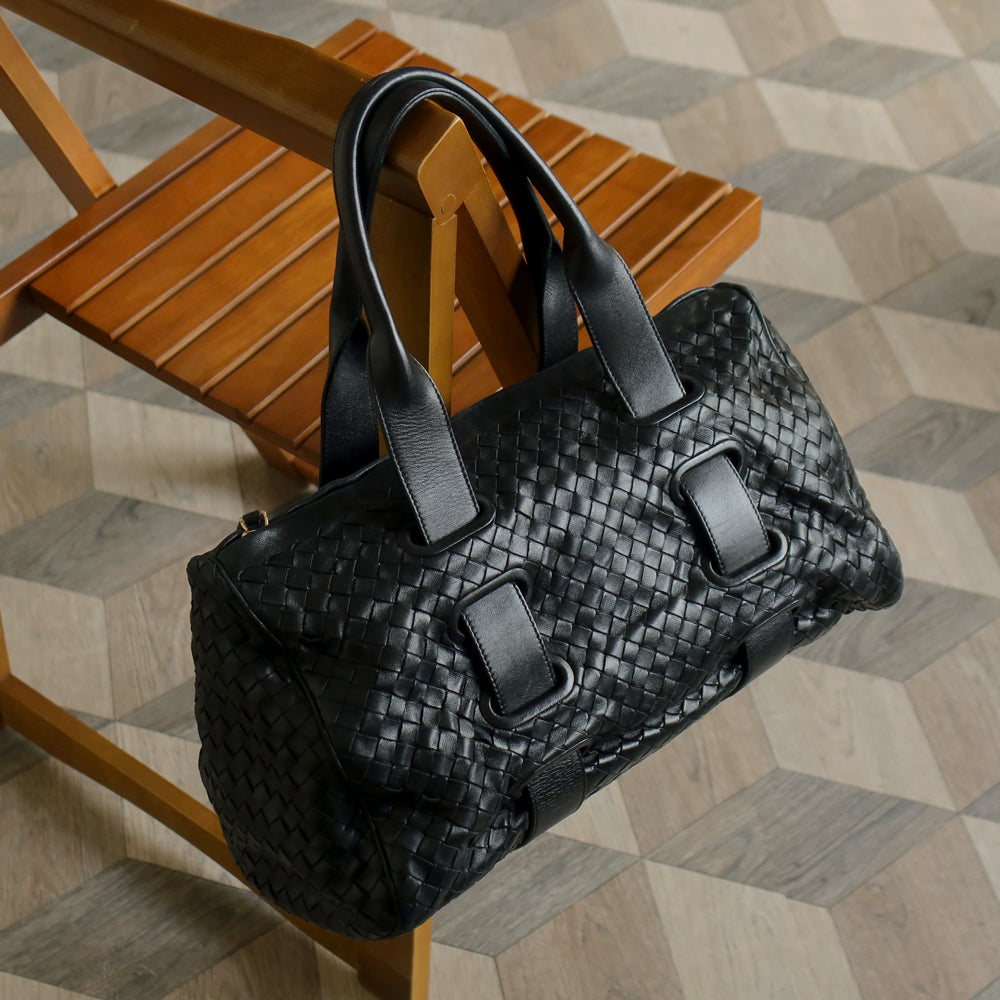 Bottega Veneta Vintage Black Intrecciato Weave Leather Strap detail Shoulder Bag