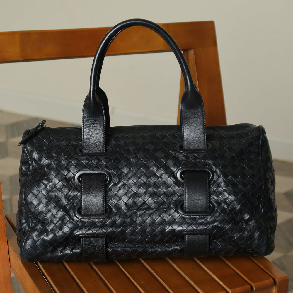 Bottega Veneta Vintage Black Intrecciato Weave Leather Strap detail Shoulder Bag