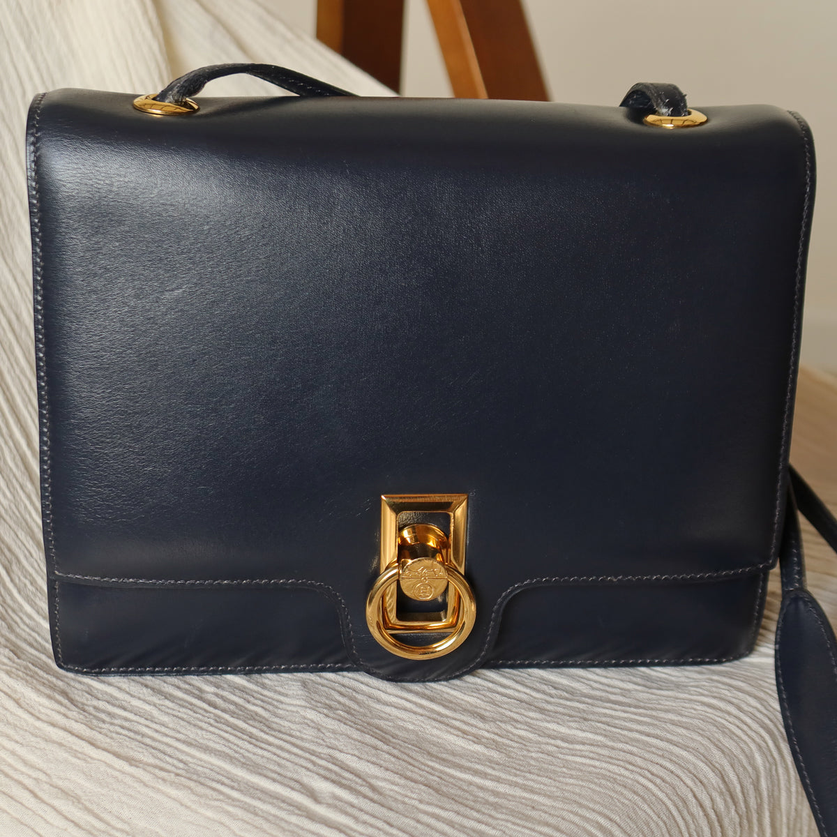 Vintage Hermès 1980s Emblem Ring Box Calf Shoulder Bag