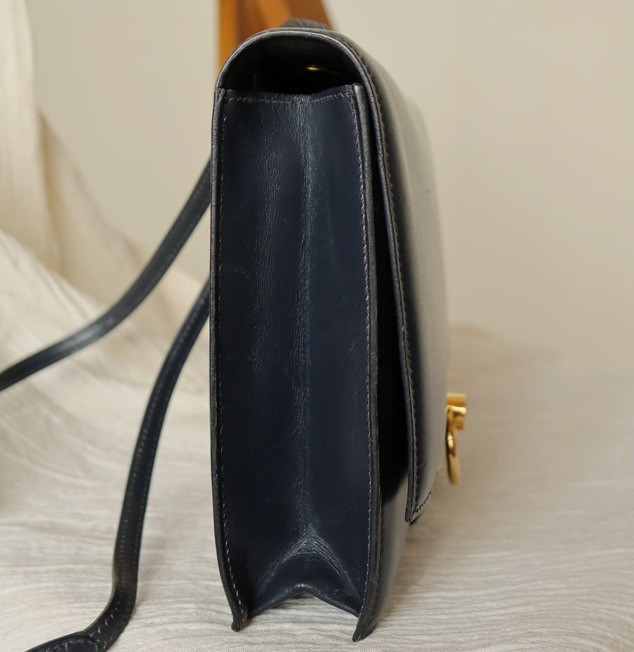 Vintage Hermès 1980s Emblem Ring Box Calf Shoulder Bag