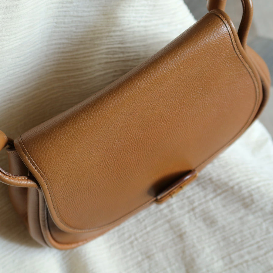 Hermès Vintage '80s Brown Leather Saddle H buckle Flap Shoulder Bag