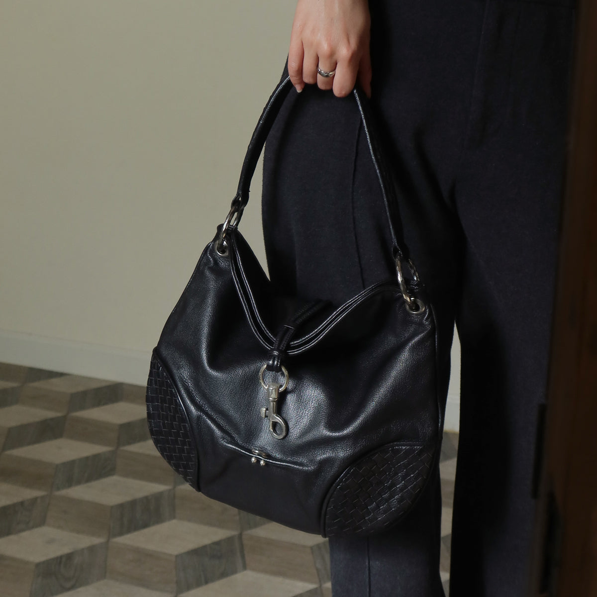 Bottega Veneta Vintage Black Intrecciato Leather Hobo One Shoulder Bag