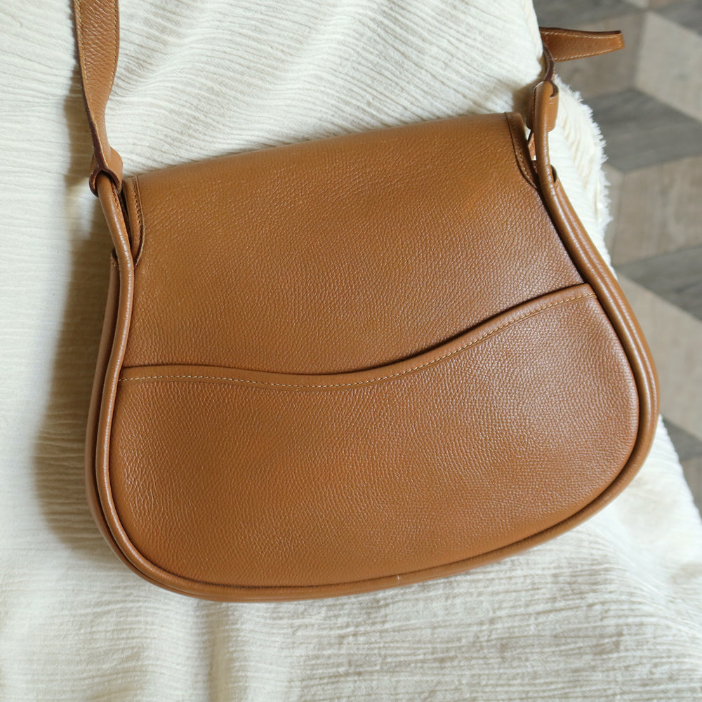 Hermès Vintage '80s Brown Leather Saddle H buckle Flap Shoulder Bag