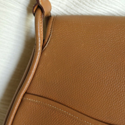 Hermès Vintage '80s Brown Leather Saddle H buckle Flap Shoulder Bag