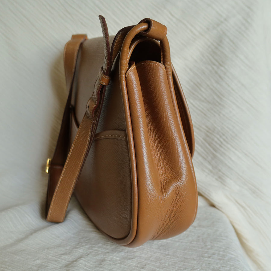 Hermès Vintage '80s Brown Leather Saddle H buckle Flap Shoulder Bag