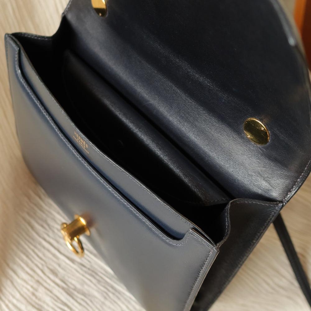 Vintage Hermès 1980s Emblem Ring Box Calf Shoulder Bag