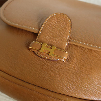Hermès Vintage '80s Brown Leather Saddle H buckle Flap Shoulder Bag