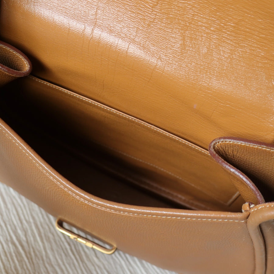 Hermès Vintage '80s Brown Leather Saddle H buckle Flap Shoulder Bag