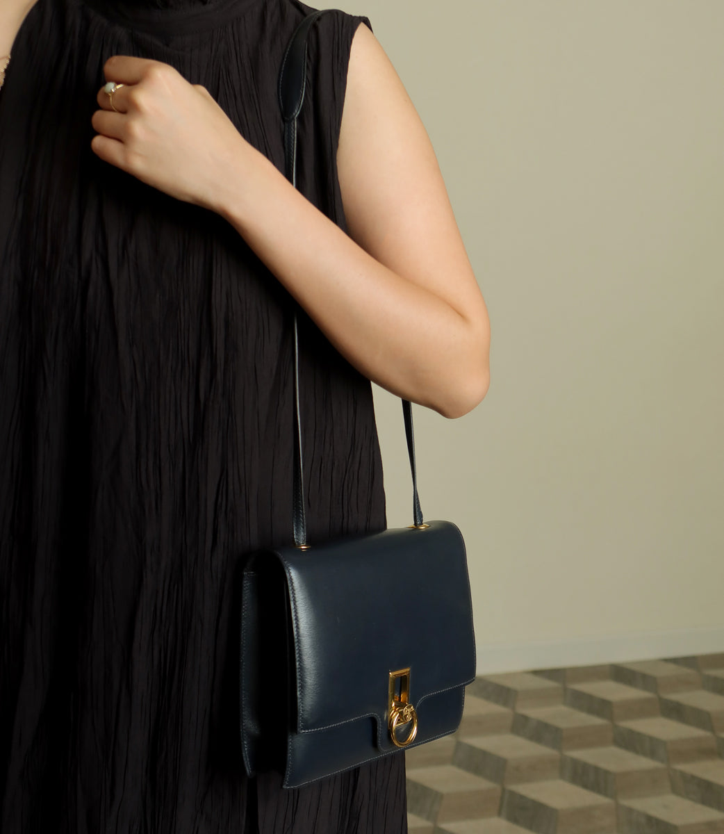 Vintage Hermès 1980s Emblem Ring Box Calf Shoulder Bag