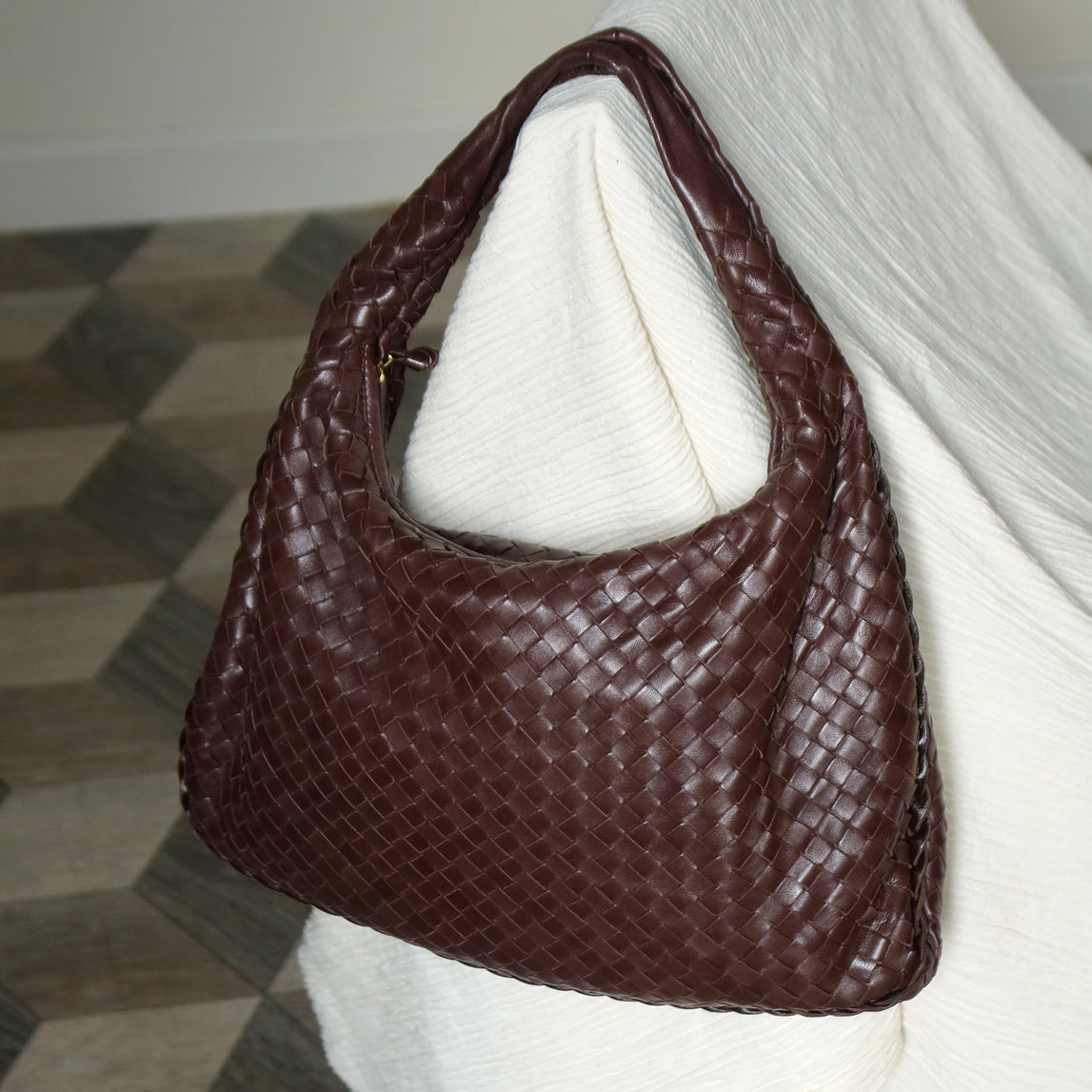 Bottega Veneta Vintage Dark Brown Intrecciato Weave Ebano Hobo Shoulder Bag M