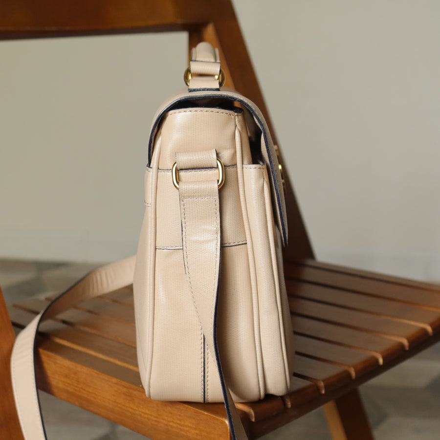 Celine Vintage Cream Bisque Pebbled Leather Celine Ring Crossbody Top Handle Bag