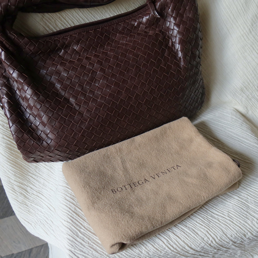 Bottega Veneta Vintage Dark Brown Intrecciato Weave Ebano Hobo Shoulder Bag M
