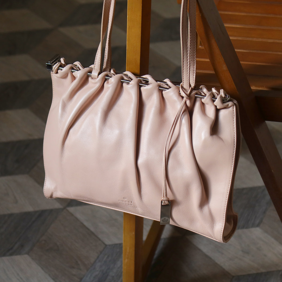 Gucci Vintage Dusty Pink Grained Leather Ruffle 2way Clutch Shoulder Bag