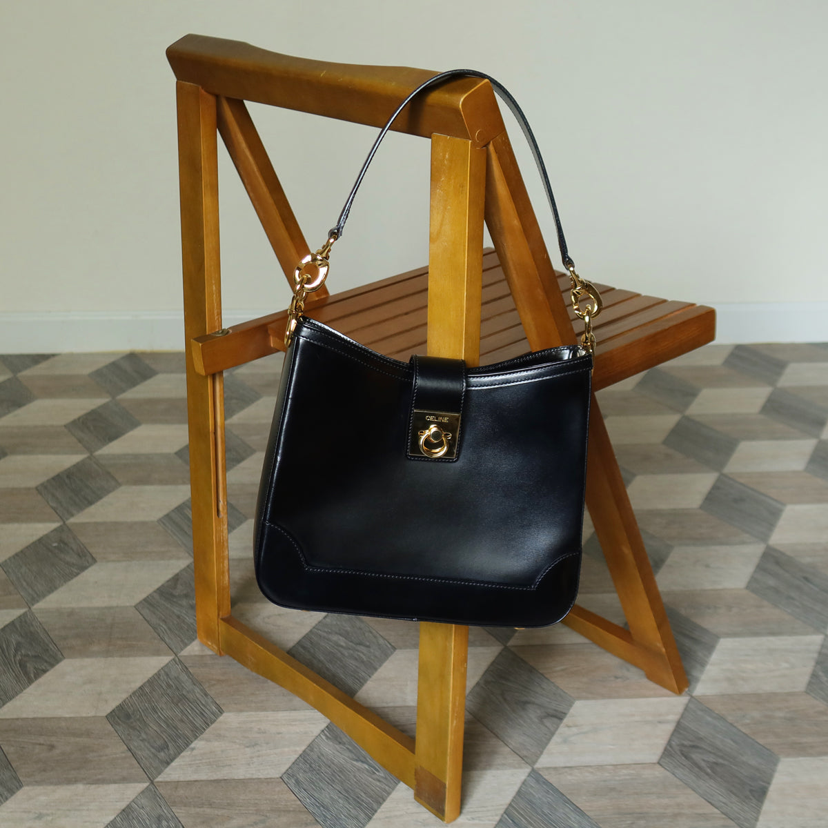 Celine Vintage Classic Black Leather Gancini Gold Buckle Shoulder Bag M