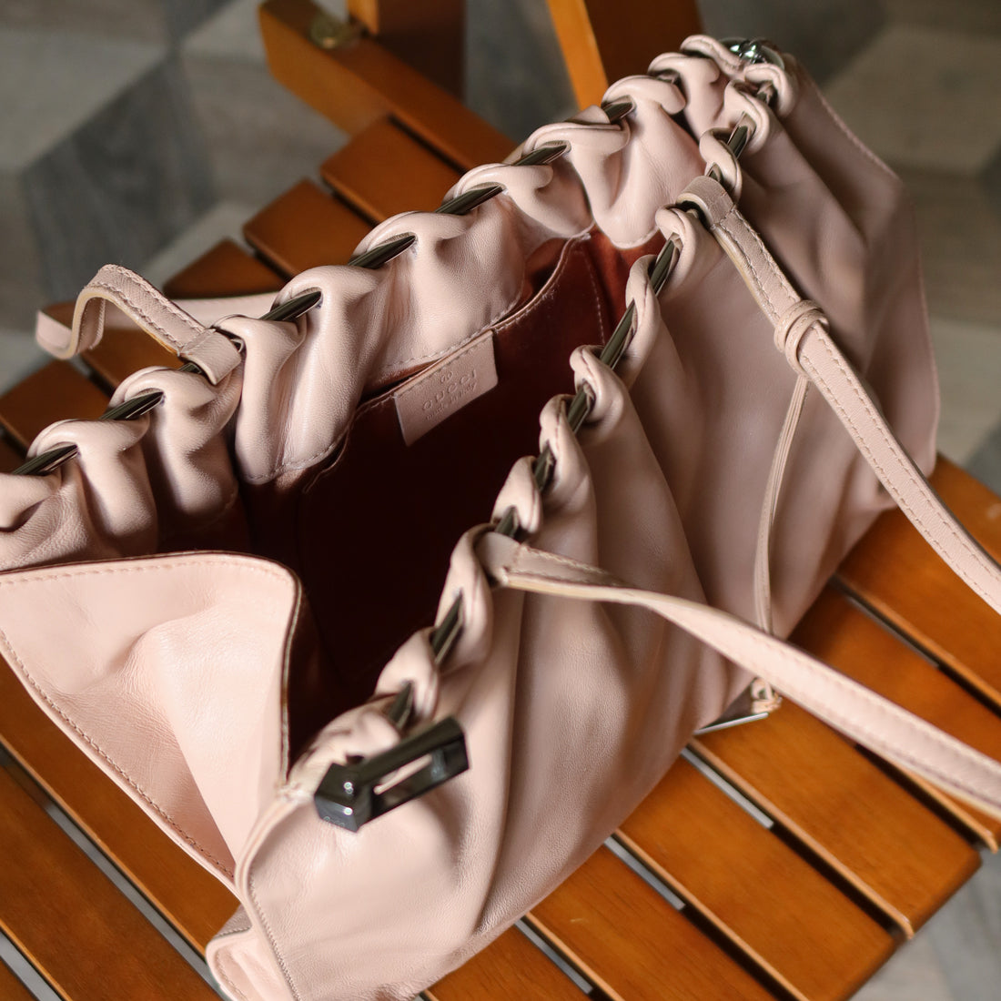 Gucci Vintage Dusty Pink Grained Leather Ruffle 2way Clutch Shoulder Bag