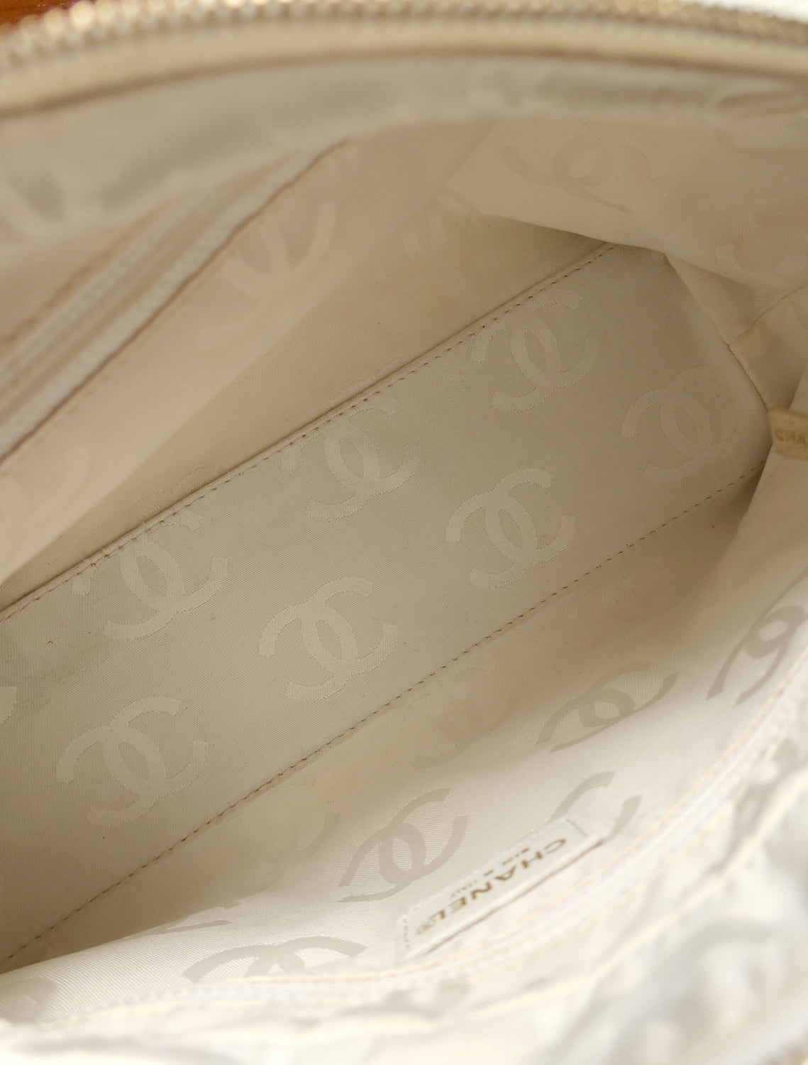 Chanel Vintage White Caviar Leather Hobo Coco Mark Shoulder Bag