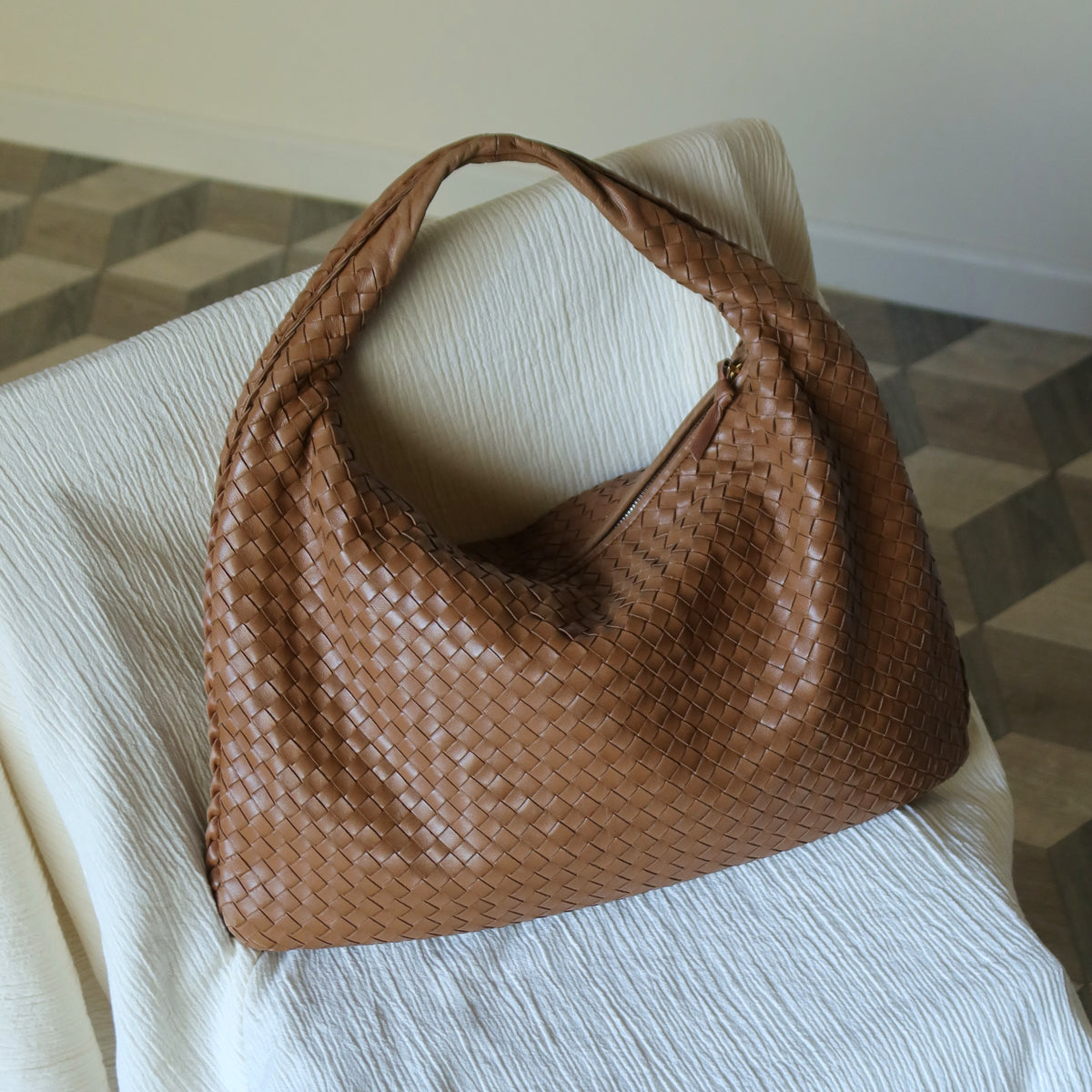 Bottega Veneta Vintage Caramel Brown Intrecciato Leather Veneta Hobo Bag Large