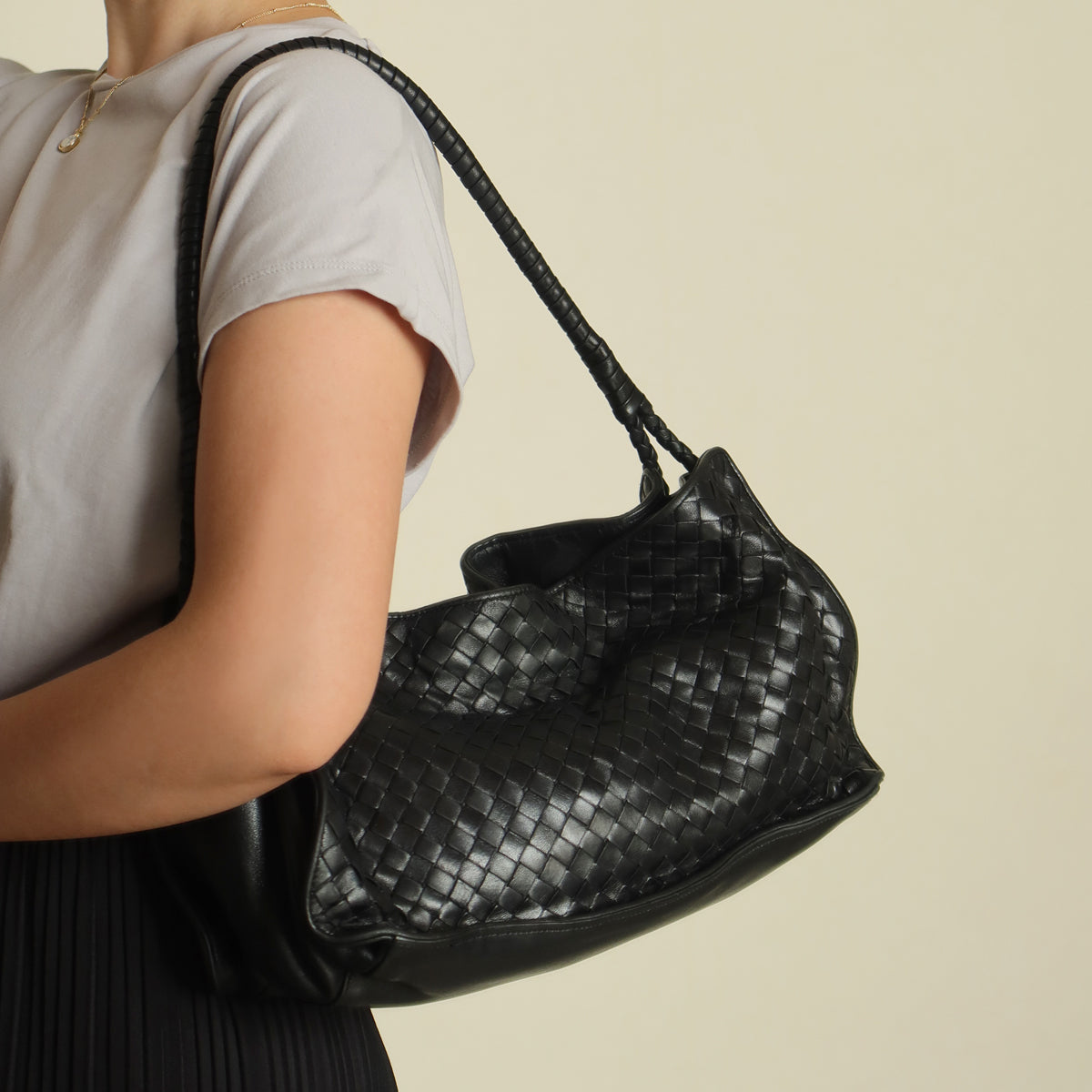 Bottega Veneta Vintage Braided Knot Intrecciato East West Shoulder Bag