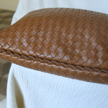 Bottega Veneta Vintage Caramel Brown Intrecciato Leather Veneta Hobo Bag Large