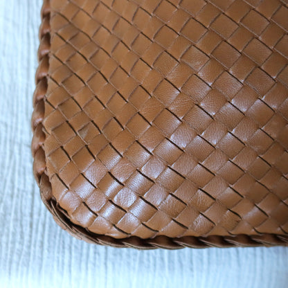 Bottega Veneta Vintage Caramel Brown Intrecciato Leather Veneta Hobo Bag Large