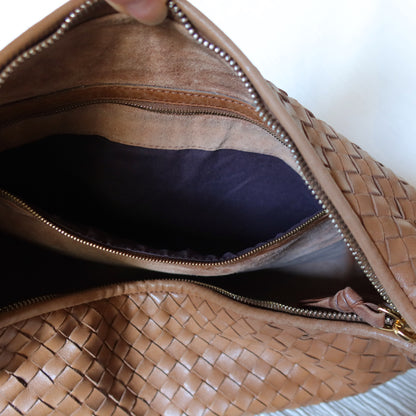 Bottega Veneta Vintage Caramel Brown Intrecciato Leather Veneta Hobo Bag Large