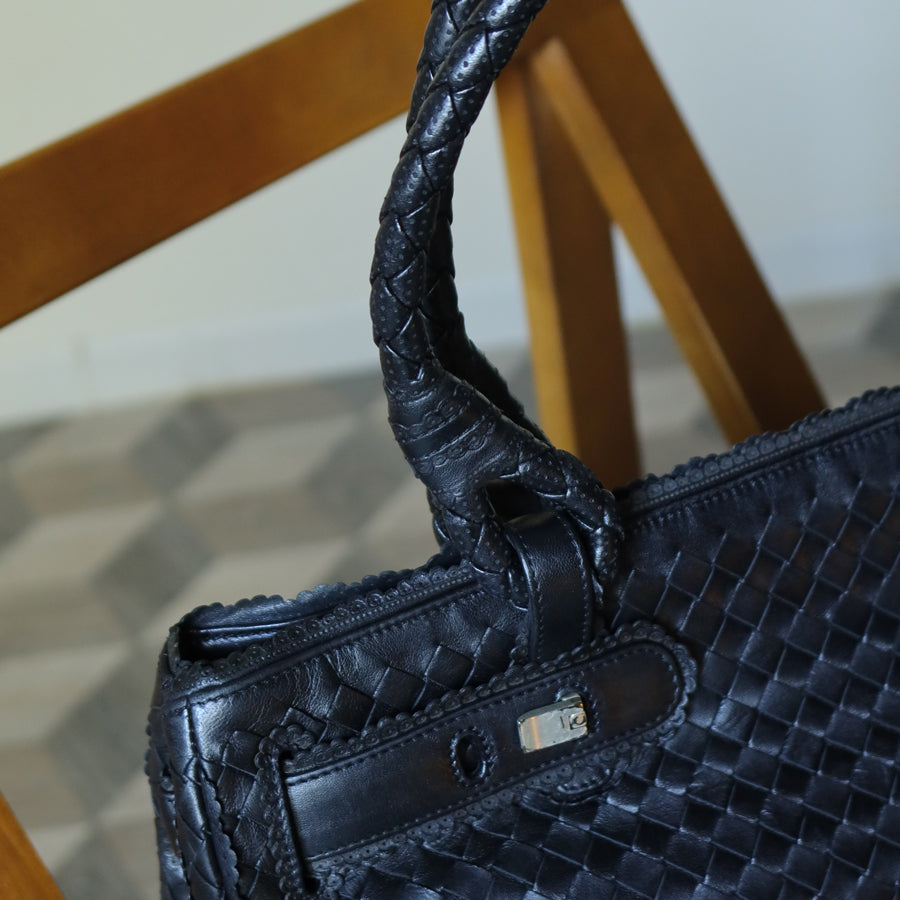 Rare Bottega Veneta Vintage Black Intrecciato Leather East West Ruffles Shoulder Bag