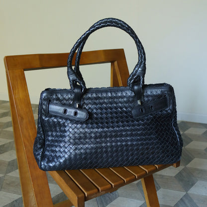 Rare Bottega Veneta Vintage Black Intrecciato Leather East West Ruffles Shoulder Bag