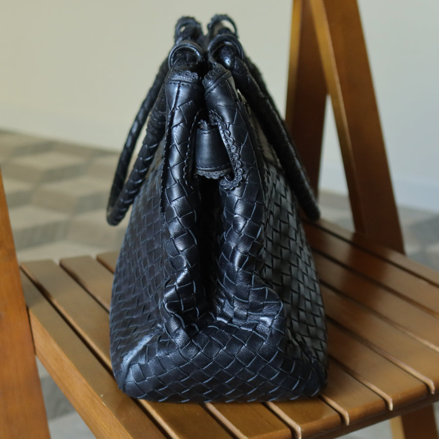 Rare Bottega Veneta Vintage Black Intrecciato Leather East West Ruffles Shoulder Bag