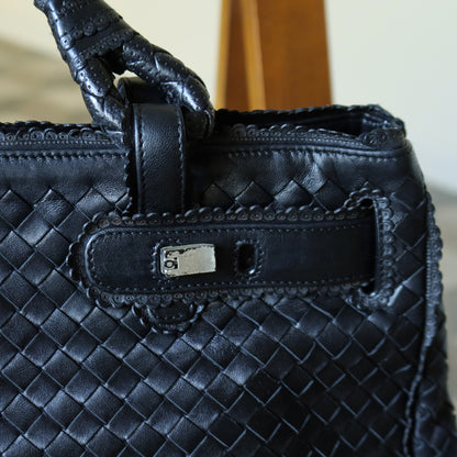 Rare Bottega Veneta Vintage Black Intrecciato Leather East West Ruffles Shoulder Bag