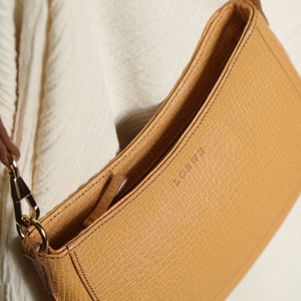 Vintage Loewe Beige Grained Leather Half-moon Purse Bag