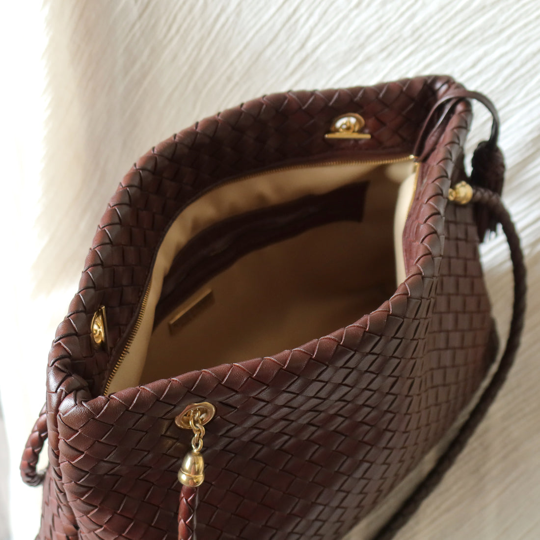 Rare Bottega Veneta Vintage Dark Brown Intrecciato Braided Strap Shoulder Bag