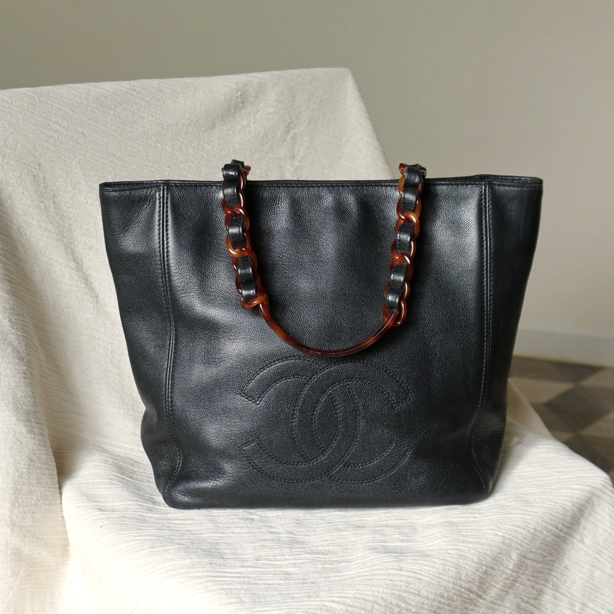 Chanel Vintage Black Caviar Leather Tortoise shell Strap CC mark Shoulder Bag