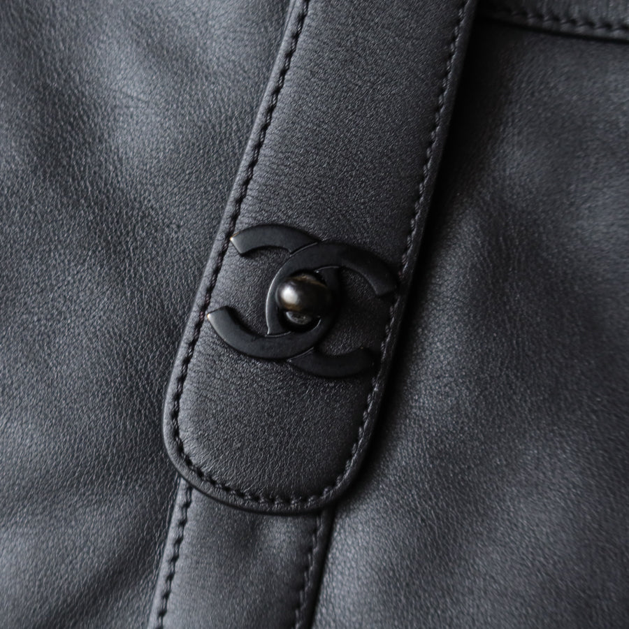 Chanel Vintage Black Leather CC turn lock Executive Shoulder Tote Bag