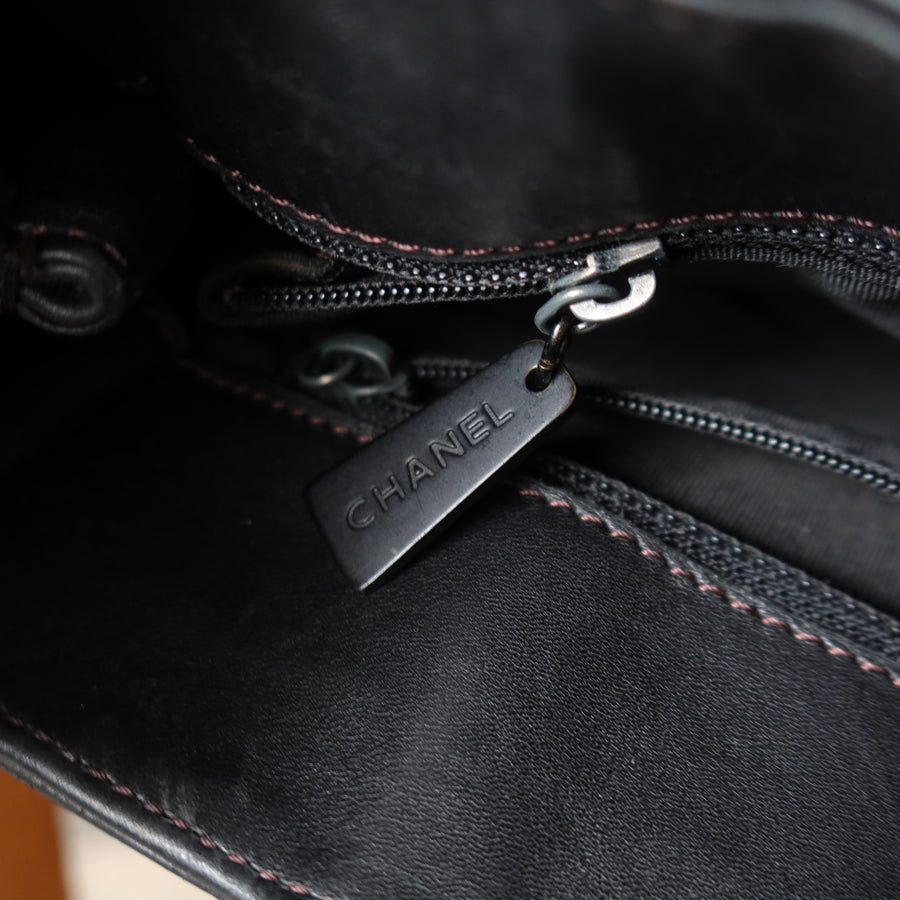 Chanel Vintage Black Leather CC turn lock Executive Shoulder Tote Bag