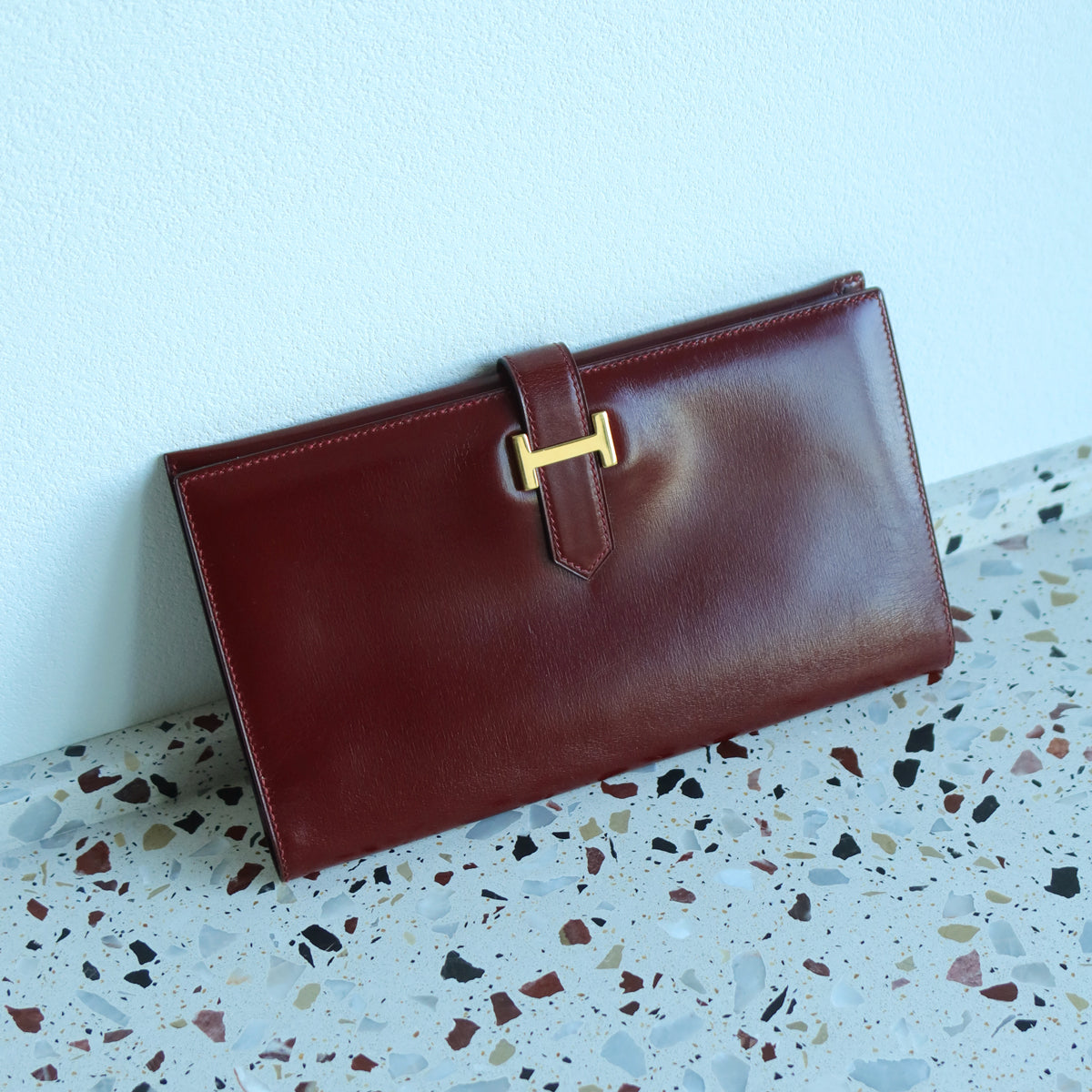 Hermès Vintage 80s Bearn Box Calf leather Bi-fold Long wallet in Bordeaux Rouge