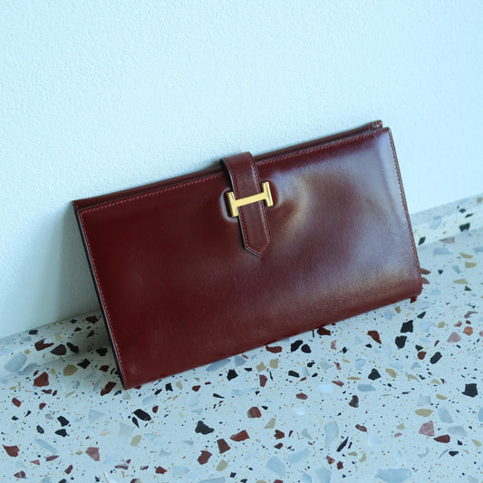 Hermès Vintage 80s Bearn Box Calf leather Bi-fold Long wallet in Bordeaux Rouge