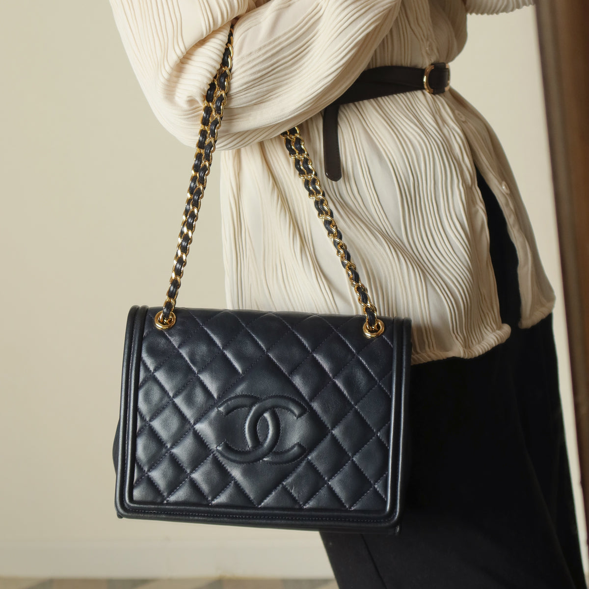 Chanel Vintage Lambskin Matelasse Diamond Quilted CC mark Double Chain Flap Bag