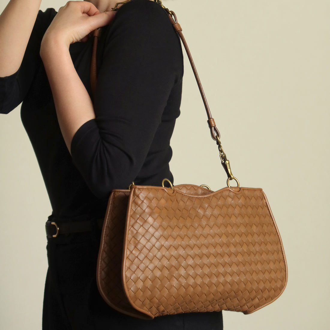 Bottega Veneta Vintage Caramel Brown Intrecciato 2 way Top Handle Shoulder Bag