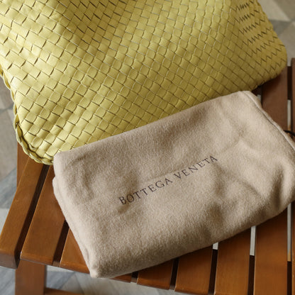 Bottega Veneta Vintage Butter Yellow Intrecciato Weave Ebano Hobo Shoulder Bag M