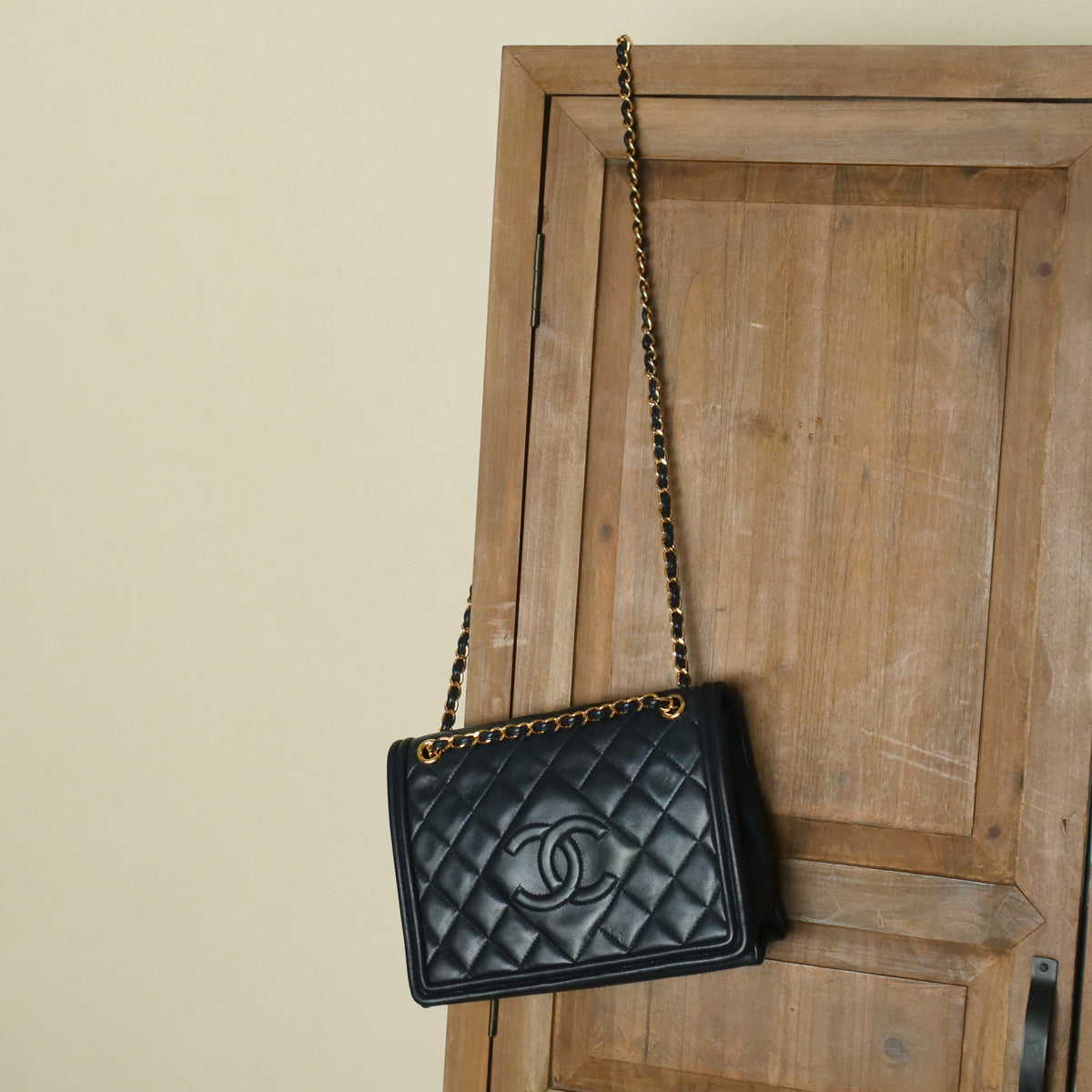 Chanel Vintage Lambskin Matelasse Diamond Quilted CC mark Double Chain Flap Bag