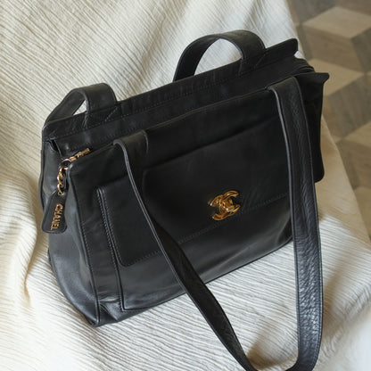 Chanel Vintage Black Lambskin CC Turn lock Pocket CC charm Shoulder Bag